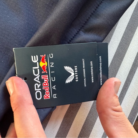 RedBull Racing Oracle Blue & Black Softshell Jacket - Picture 4 of 5